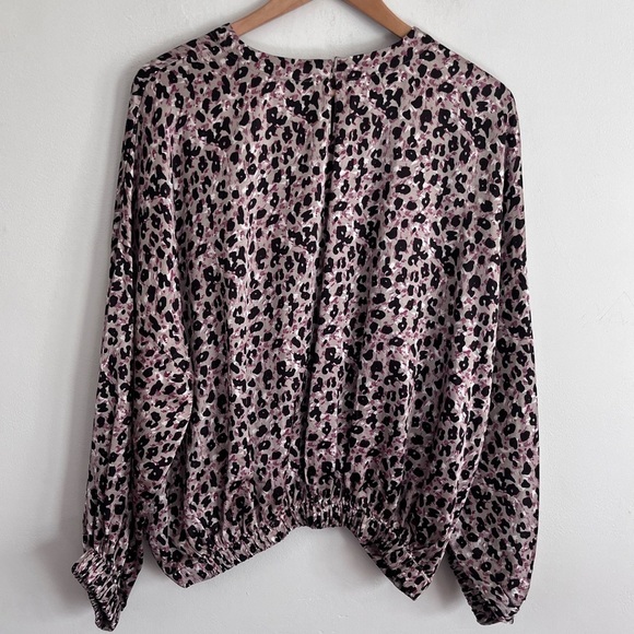 Zara Womens Tan Leopard Print Long Sleeves Satin Oversized Blouse Top Size M - Picture 3 of 7